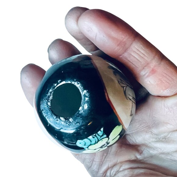 Hand-Painted Satsuma Porcelain Decorative Asian-Themed Egg With Floral & Village - Picture 6 of 9